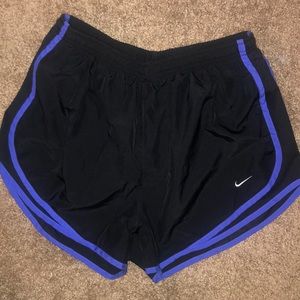 Black Nike dry fit shorts